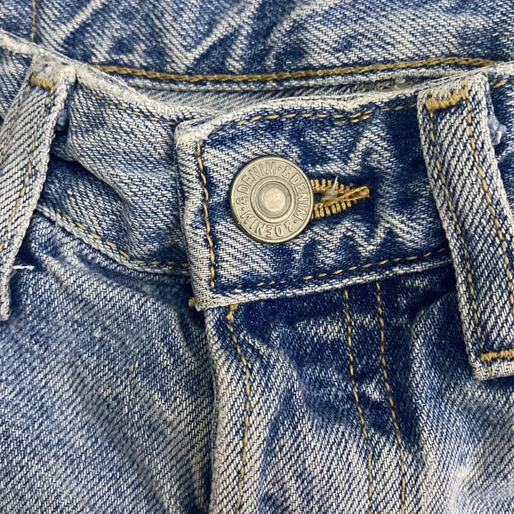 H&M Boyfriend Shorts - Picture 5 of 6